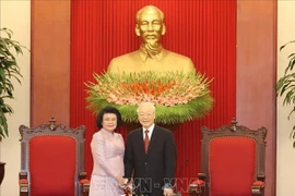 Le leader du PCV reçoit la présidente de l’AN du Cambodge