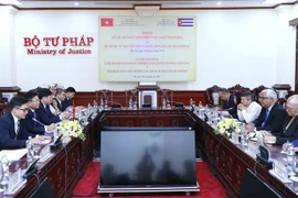 Le Vietnam et Cuba partagent leur expérience dans l'application du droit 