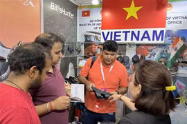 Le Vietnam participe à un salon de la chaussure en Inde