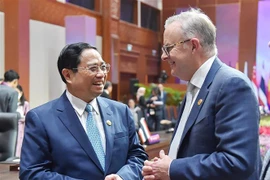 Rencontre entre le PM vietnamien et son homologue australien à Jakarta