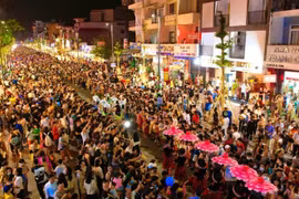 Huê: un carnaval pour saluer l’arrivée de l’été