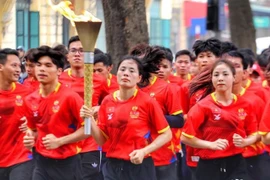 Cérémonie de relais de la torche des SEA Games 32 à Hanoï