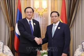 Le PM Pham Minh Chinh rencontre son homologue laotien Sonexay Siphandone