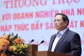 Le PM préside une conférence avec les entreprises publiques du pays