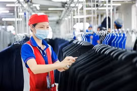 Les exportations de textiles, de cuir et de chaussures établissent un record de 71 milliards d’USD 