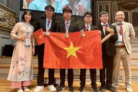 Le Vietnam remporte trois médailles d'or aux Olympiades internationales de chimie 2023