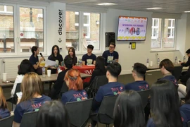 Renforcement de la solidarité entre les étudiants vietnamiens au Royaume-Uni