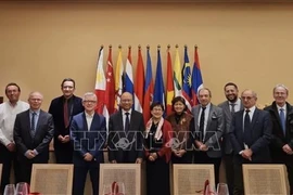 L'ambassadeur du Vietnam en France apprécie le rôle de la Fédération Santé France - Vietnam