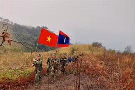 Patrouille frontalière conjointe Vietnam-Laos