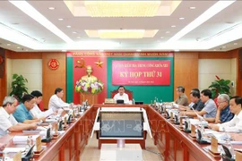 Examens de sanctions disciplinaires contre de responsables de Ben Tre, Dak Nong et Ha Nam