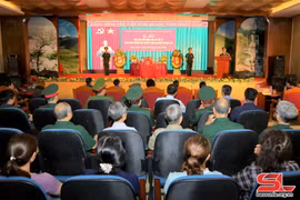 Inhumation des restes de soldats volontaires vietnamiens tombés au Laos