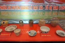 Exposition de près de 500 objets et images du Bouddhisme à Bac Giang