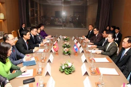 Vietnam-Laos : renforcement de la coopération entre des Commissions des Assemblées nationales 