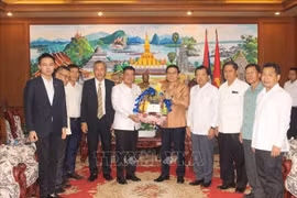 Le consulat général du Vietnam à Champassak félicite le Nouvel An traditionnel lao