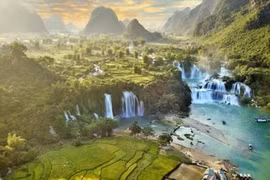 Vietnam-Chine : coopération pilote dans la visite de Cascade de Ban Gioc - Chute de Detian