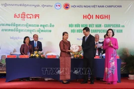 Le Vietnam et le Cambodge favorisent une coopération intégrale 