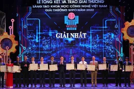 Remise des Prix de l'innovation scientifique et technologique du Vietnam 2022