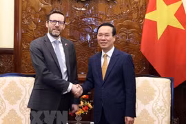 L'ambassadeur britannique est impressionné par l'ambition de développement des Vietnamiens