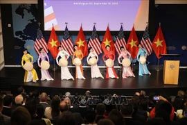 Cérémonie en l'honneur de la Fête nationale du Vietnam et de l'établissement du partenariat stratégique intégral Vietnam-États-Unis