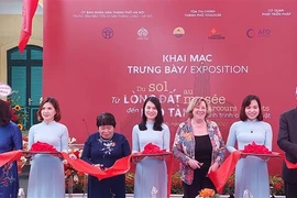 Exposition "Du sol au musée : un parcours des objets" à la Citadelle impériale de Thang Long à Hanoï