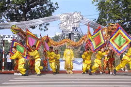 Carnaval de l'Automne de Hanoï dans les rues piétonnes du lac Hoan Kiem