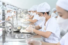 Bientôt le premier lot de nids de salanganes exporté vers la Chine
