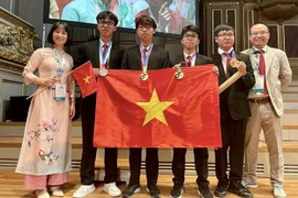 Le Vietnam remporte trois médailles d'or aux Olympiades internationales de chimie 2023