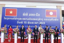 Mise en service de l'aéroport de Nong Khang au Laos 