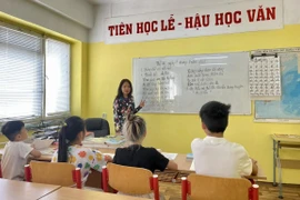 Célébration du 20e anniversaire de la création du Centre de langue vietnamienne en R. tchèque