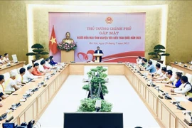 Le PM rencontre 100 donneurs de sang volontaires exemplaires du pays