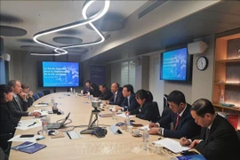 Le Vietnam et la France partagent leurs expériences sur la transparence publique et lutte anti-corruption