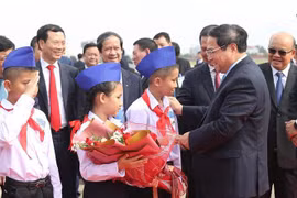 Le Premier ministre Pham Minh Chinh termine sa visite officielle au Laos