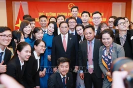 Le Premier ministre Pham Minh Chinh rencontre des Vietnamiens au Japon