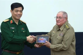 Projection à Cuba du premier épisode d’un documentaire sur les relations dans la défense 