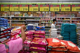 La Thaïlande s'inquiète de la hausse de prix après l'interdiction d'exporter du riz en Inde
