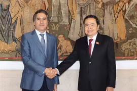 Le Vietnam et le Portugal s'efforceront de porter le commerce bilatéral à un milliard de dollars