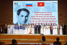 Commémoration du 100e anniversaire de l'arrivée du président Ho Chi Minh en Russie