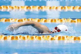 La nageuse Vi Thi Hang remporte sa 2e médaille aux 4es Jeux paralympiques asiatiques 