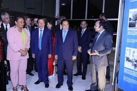Le PM Pham Minh Chinh assiste à une exposition sur le Président Ho Chi Minh au Brésil