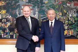 Le ministre de la Sécurité publique s’entretient avec le ministre russe des Situations d’urgence