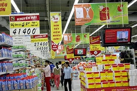 Le marché de détail reprend de la vigueur mais la concurrence pousse
