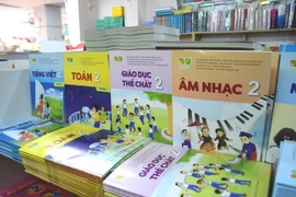Le chef du gouvernement demande la disponibilité des enseignants et des manuels scolaires
