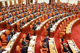 Cinquième journée de travail du 8e Plénum du Parti