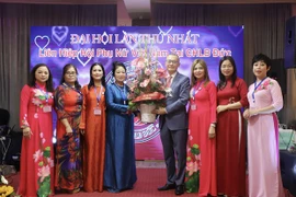 Création de l'Union des associations des femmes vietnamiennes en Allemagne