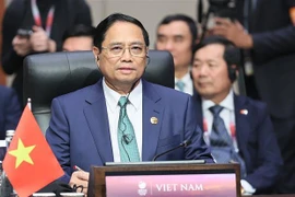 Le PM participe aux Sommets de l’ASEAN+3, ASEAN-États-Unis et ASEAN-Canada