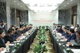 Vietnam-Laos : renforcement du partage d'expériences dans le travail de Front