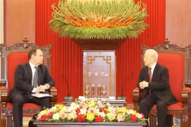 Le PM biélorusse reçu par le secrétaire générale du PCV Nguyên Phu Trong