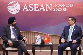 Le PM rencontre le président de la Banque mondiale en Indonésie