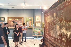 Une galerie à Hong Kong (Chine) rend hommage à la beauté de l'art vietnamien