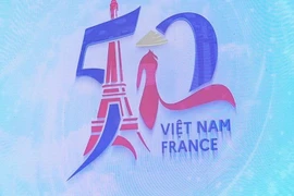 Exposition de photos pour les relations Vietnam-France